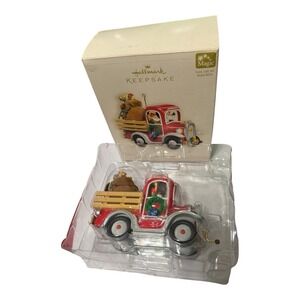 Hallmark Keepsake Happy Haulers Christmas Ornament 2006